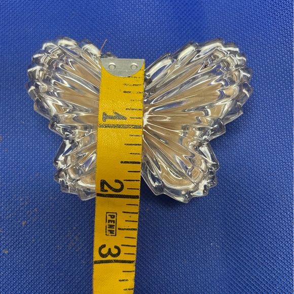 Vintage Clear Glass Butterfly Trinket Box - Picture 14 of 16
